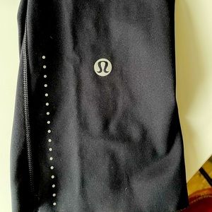 Lululemon lightweight leggings size 6